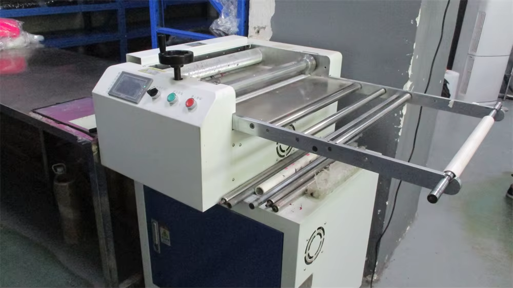 Silicone Cutting Machine