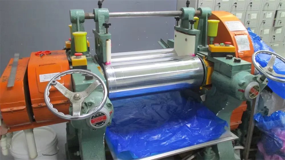 Silicone-Mixing-Machine